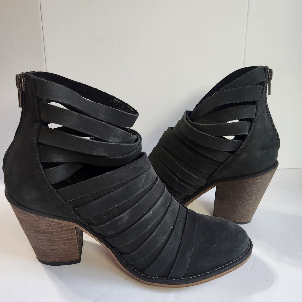 Free People Sz 7.5 Strappy Nubuck Black Leather Ankle Bootie Boho Festival Wear